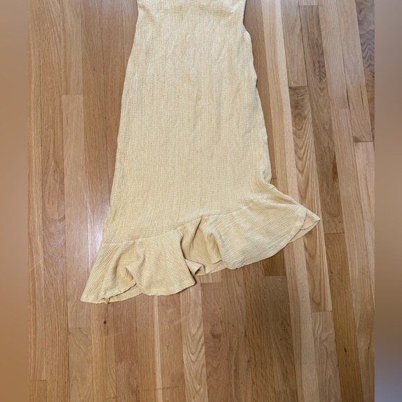 Zara Yellow Midi Textured Weave Ruffle Hemmed dress - Picture 3 of 10